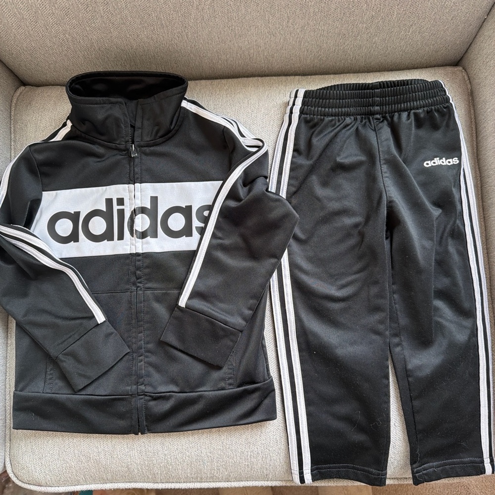 EUC 24 mo Adidas Full zip black tracksuit
